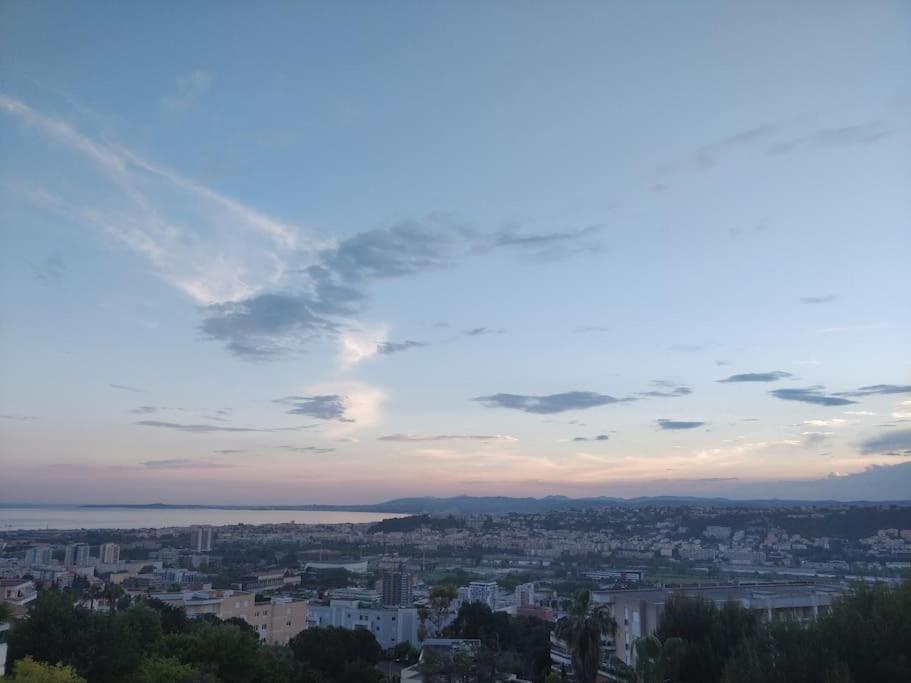 2 Bedroom Flat With Terrasse & Car-park Ouest Nizza